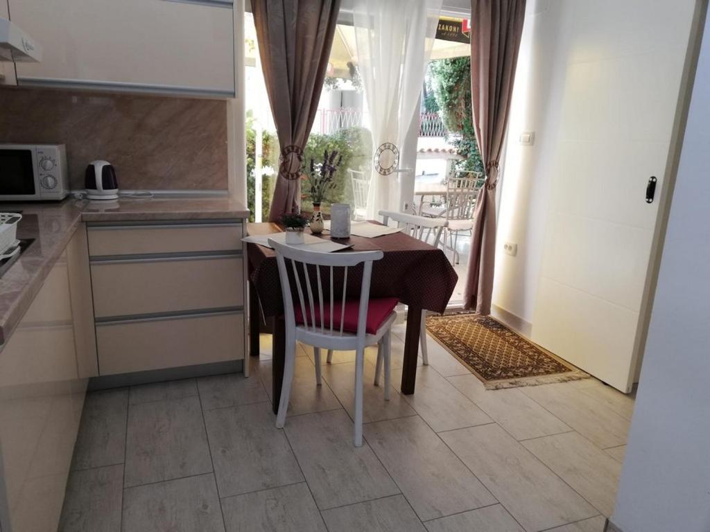 Apartments With A Parking Space Pakostane, Biograd - 22375 외부 사진