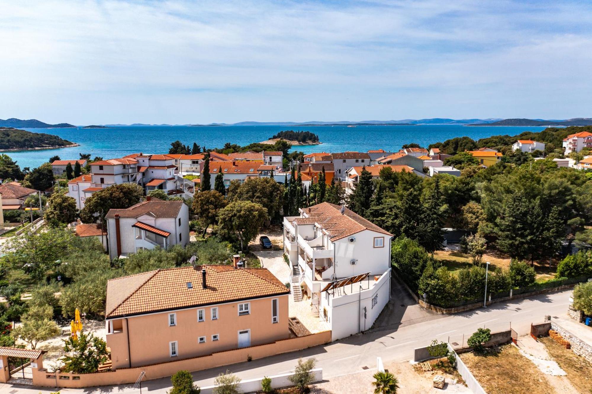 Apartments With A Parking Space Pakostane, Biograd - 22375 외부 사진