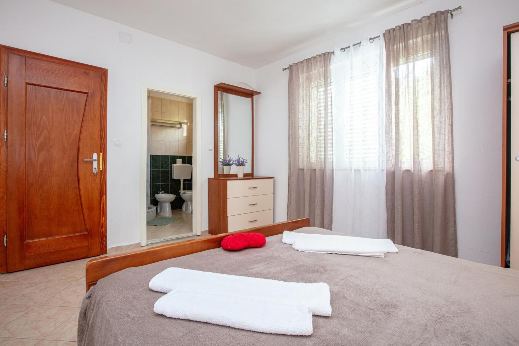 Apartments With A Parking Space Pakostane, Biograd - 22375 객실 사진